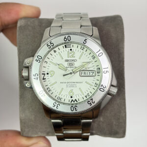 Seiko 5 Sports SKZ207K1 Atlas Albino 7S36-01E0