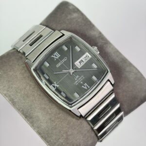 Seiko Lord Matic 1970's TV Shape Zaitun 5606-5000