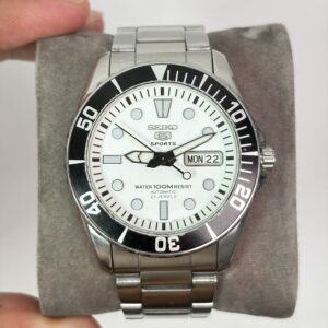 Seiko 5 Sports SNZF11 White Fang Ref. 7S36-03C0